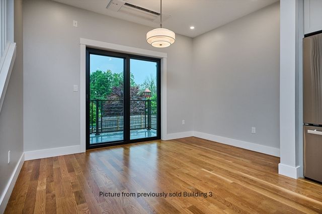 10 Hawley Street 4A, Northampton, MA 01060