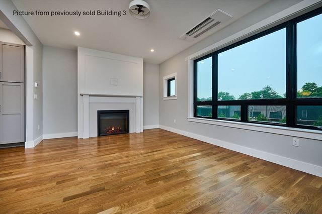 10 Hawley Street 4A, Northampton, MA 01060