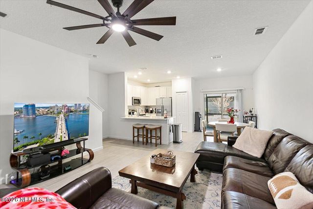 3967 WHIPPOORWILL HOLLER Lane, Jacksonville, FL 32217