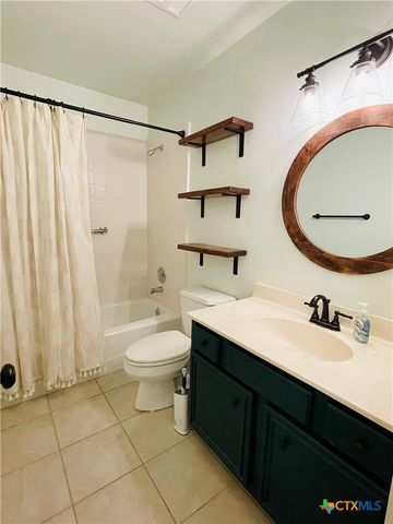 1818 Hidden Peak Circle, New Braunfels, TX 78130