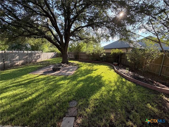 1818 Hidden Peak Circle, New Braunfels, TX 78130