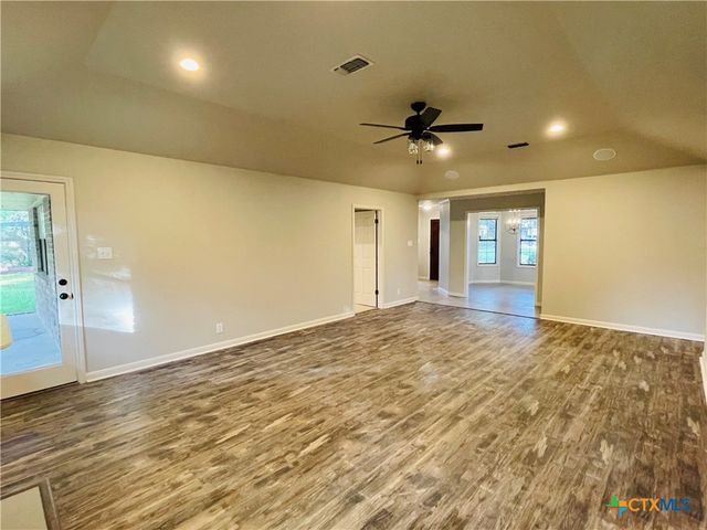 1818 Hidden Peak Circle, New Braunfels, TX 78130
