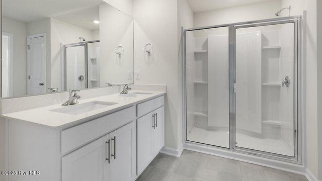 995 Misty Creek Drive, Aberdeen, NC 28315