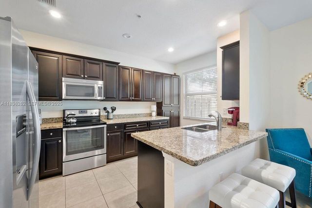 2851 W Prospect Road 1306, Tamarac, FL 33309
