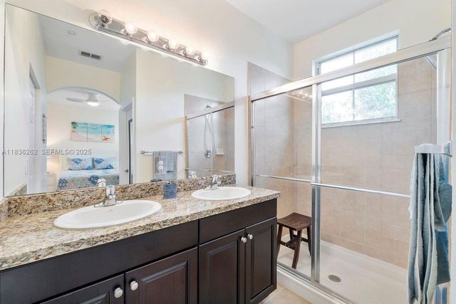 2851 W Prospect Road 1306, Tamarac, FL 33309