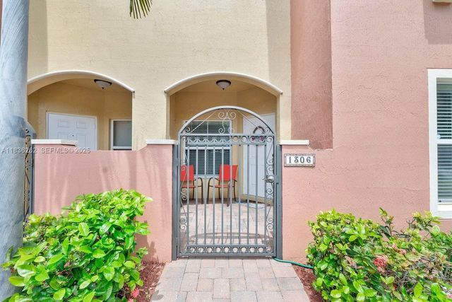 2851 W Prospect Road 1306, Tamarac, FL 33309