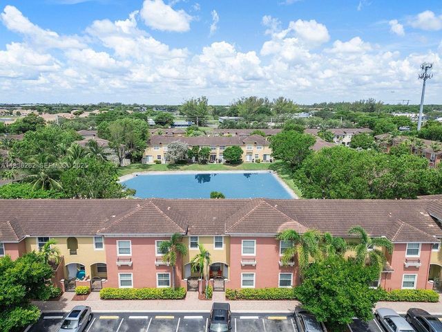 2851 W Prospect Road 1306, Tamarac, FL 33309