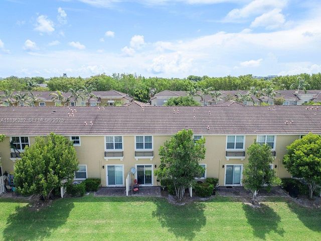 2851 W Prospect Road 1306, Tamarac, FL 33309