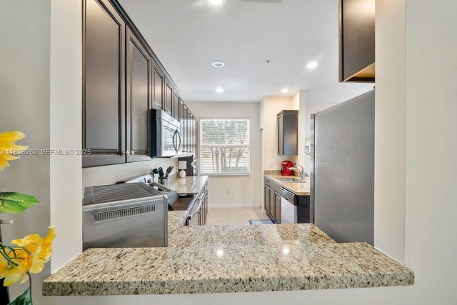 2851 W Prospect Road 1306, Tamarac, FL 33309