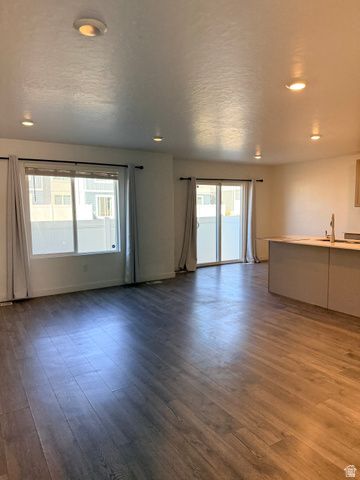 1002 W FOX AVE, Santaquin, UT 84655