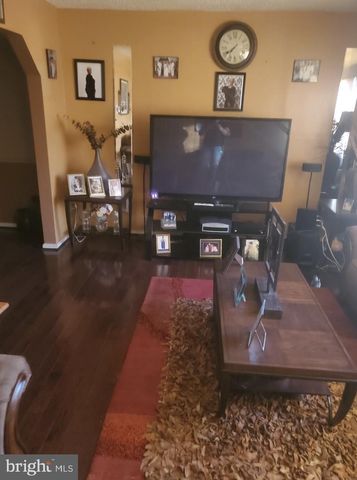 4927 JUST ST NE, Washington, DC 20019