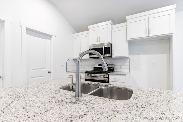 112 S 26th Street, Collinsville, OK 74021