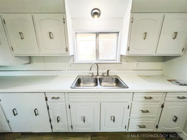 403 S Cimarron Avenue, Drumright, OK 74030