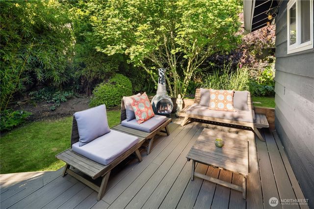 5414 SW Beach Drive Terrace, Seattle, WA 98116