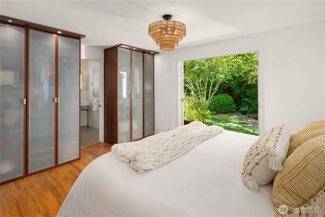 5414 SW Beach Drive Terrace, Seattle, WA 98116