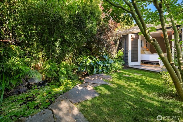 5414 SW Beach Drive Terrace, Seattle, WA 98116