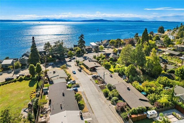 5414 SW Beach Drive Terrace, Seattle, WA 98116