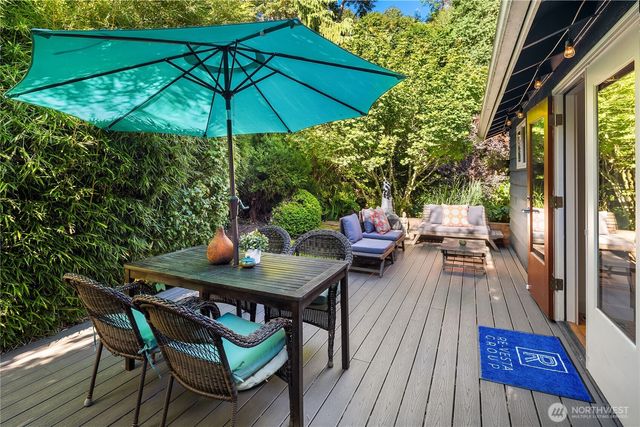 5414 SW Beach Drive Terrace, Seattle, WA 98116