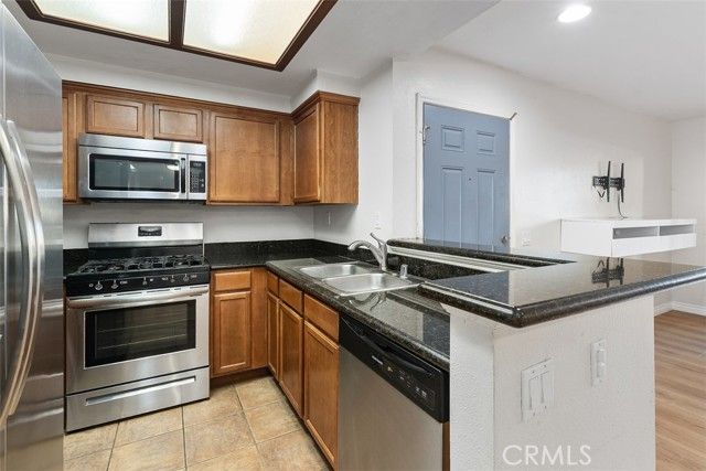 200 E Alessandro 72, Riverside, CA 92508