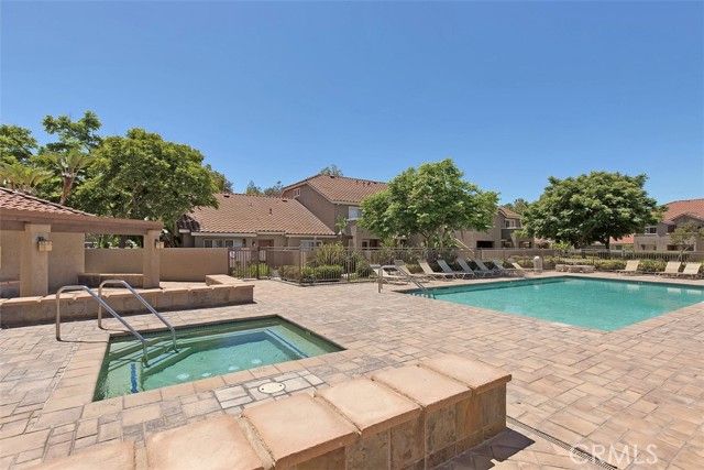 200 E Alessandro 72, Riverside, CA 92508