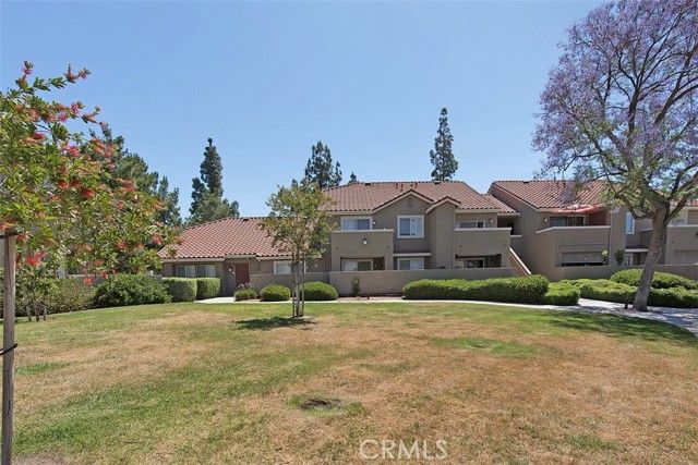 200 E Alessandro 72, Riverside, CA 92508