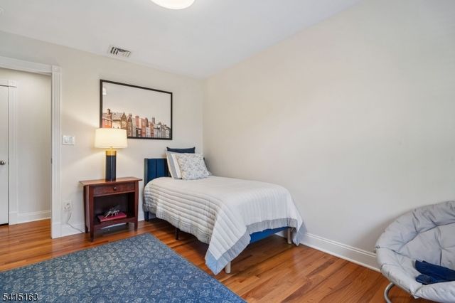 22 Brook Hollow Ln, New Providence Boro, NJ 07974