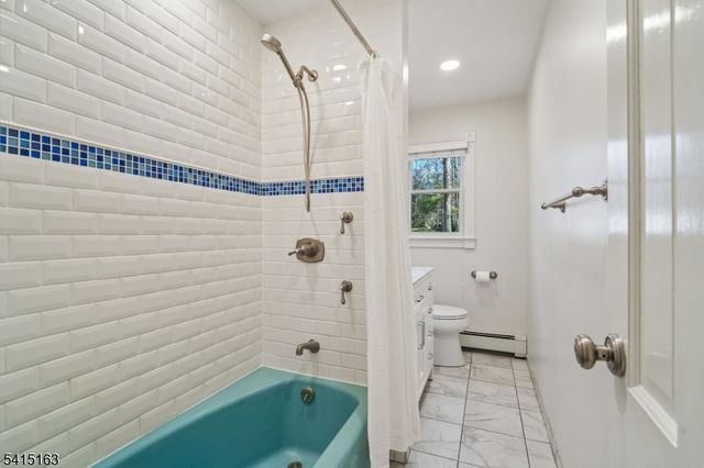 22 Brook Hollow Ln, New Providence Boro, NJ 07974