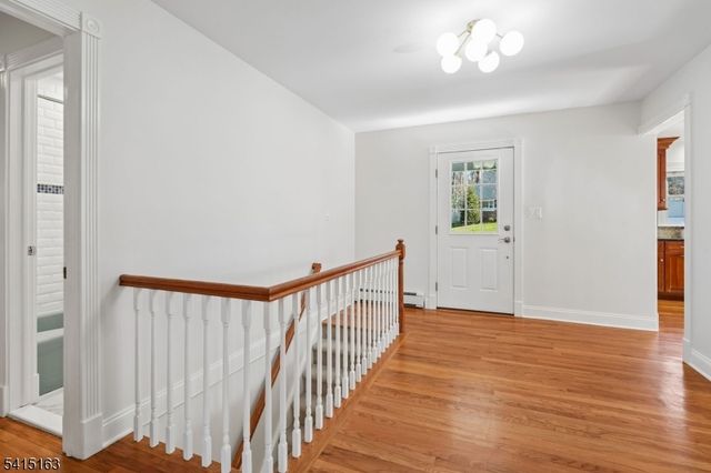 22 Brook Hollow Ln, New Providence Boro, NJ 07974