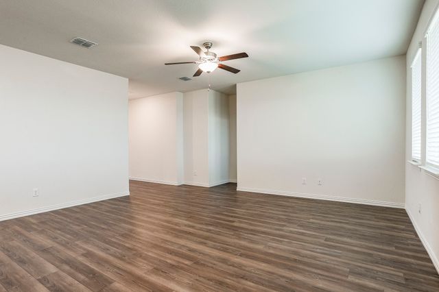 652 Ridgeback Trail, Fort Worth, TX 76052