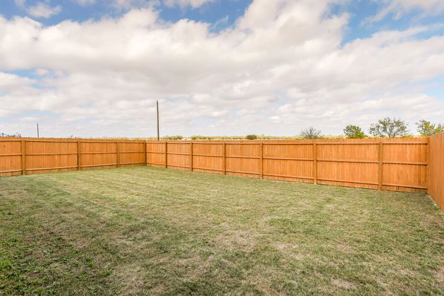 652 Ridgeback Trail, Fort Worth, TX 76052