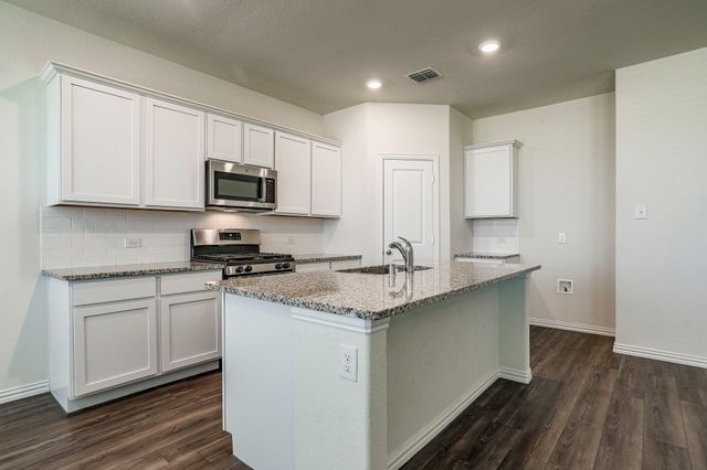 652 Ridgeback Trail, Fort Worth, TX 76052