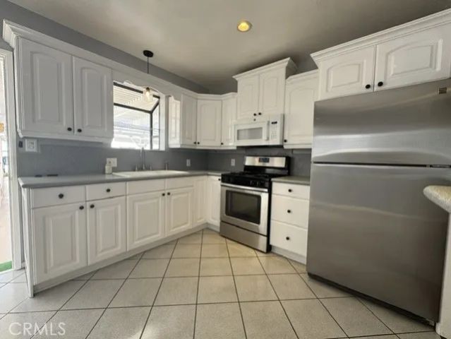 3759 Ocana Avenue, Long Beach, CA 90808