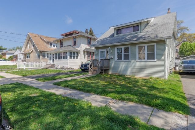 427 Robins St, Roselle Boro, NJ 07203