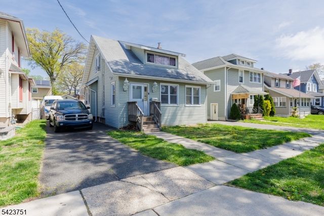 427 Robins St, Roselle Boro, NJ 07203