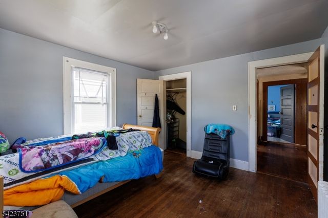 427 Robins St, Roselle Boro, NJ 07203