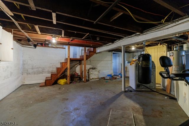 427 Robins St, Roselle Boro, NJ 07203