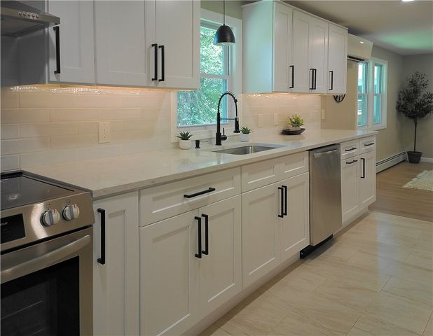 115 Hill Top Drive, Johnston, RI 02919