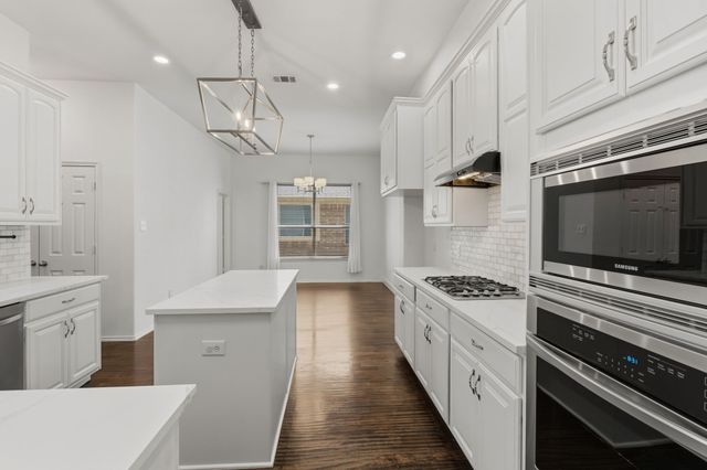 8124 Peacock Lane, Frisco, TX 75035