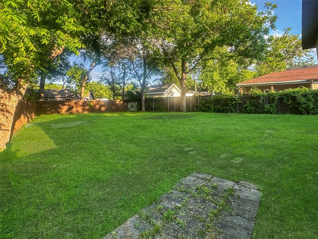 301 Mirike Drive, White Settlement, TX 76108