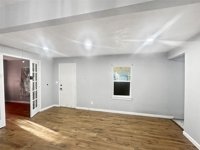 301 Mirike Drive, White Settlement, TX 76108