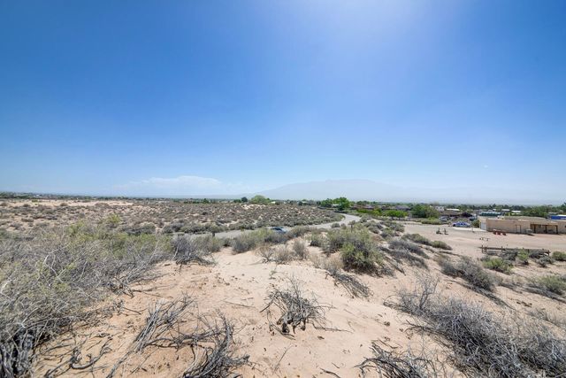 1597 Camino de la Tierra, Corrales, NM 87048