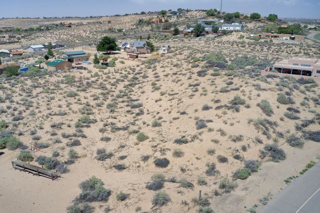 1597 Camino de la Tierra, Corrales, NM 87048