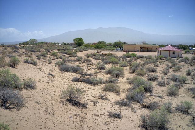 1597 Camino de la Tierra, Corrales, NM 87048