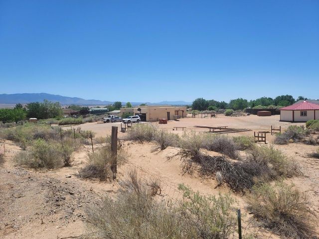 1597 Camino de la Tierra, Corrales, NM 87048