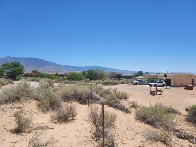 1597 Camino de la Tierra, Corrales, NM 87048