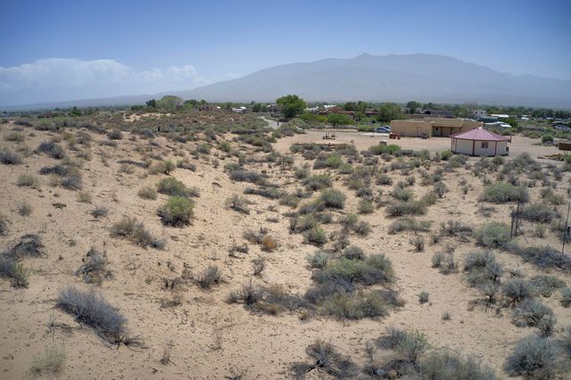 1597 Camino de la Tierra, Corrales, NM 87048