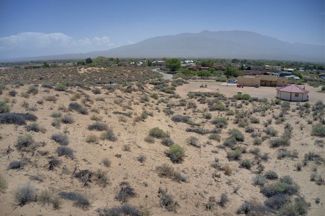 1597 Camino de la Tierra, Corrales, NM 87048