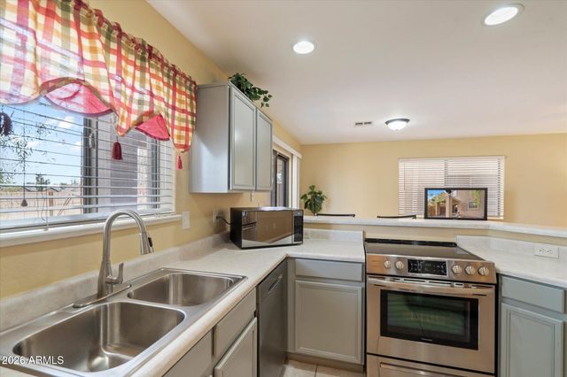15647 N 29TH Way, Phoenix, AZ 85032