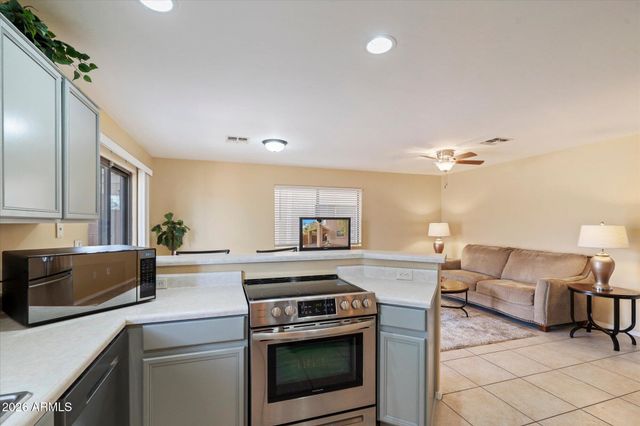 15647 N 29TH Way, Phoenix, AZ 85032