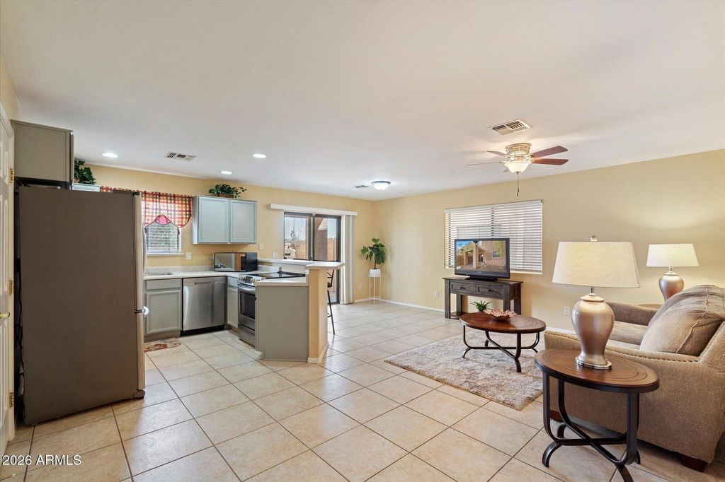 15647 N 29TH Way, Phoenix, AZ 85032 — photo 4